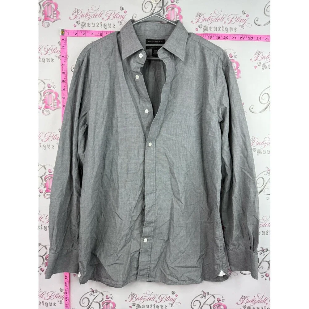 Banana Republic shirt button up Gray Long Sleeve Button-Up Shirt